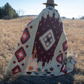 Cargar la imagen en la vista de la galería, Andean Alpaca Wool Blanket - Rojo
