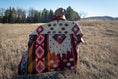 Cargar la imagen en la vista de la galería, Andean Alpaca Wool Blanket - Rojo