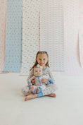 Cargar la imagen en la vista de la galería, Amelia Bow Wallpaper by In My Jammers