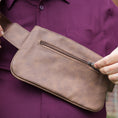 Cargar la imagen en la vista de la galería, SYB Cross Body Fanny Pack - Metro Vegan Leather