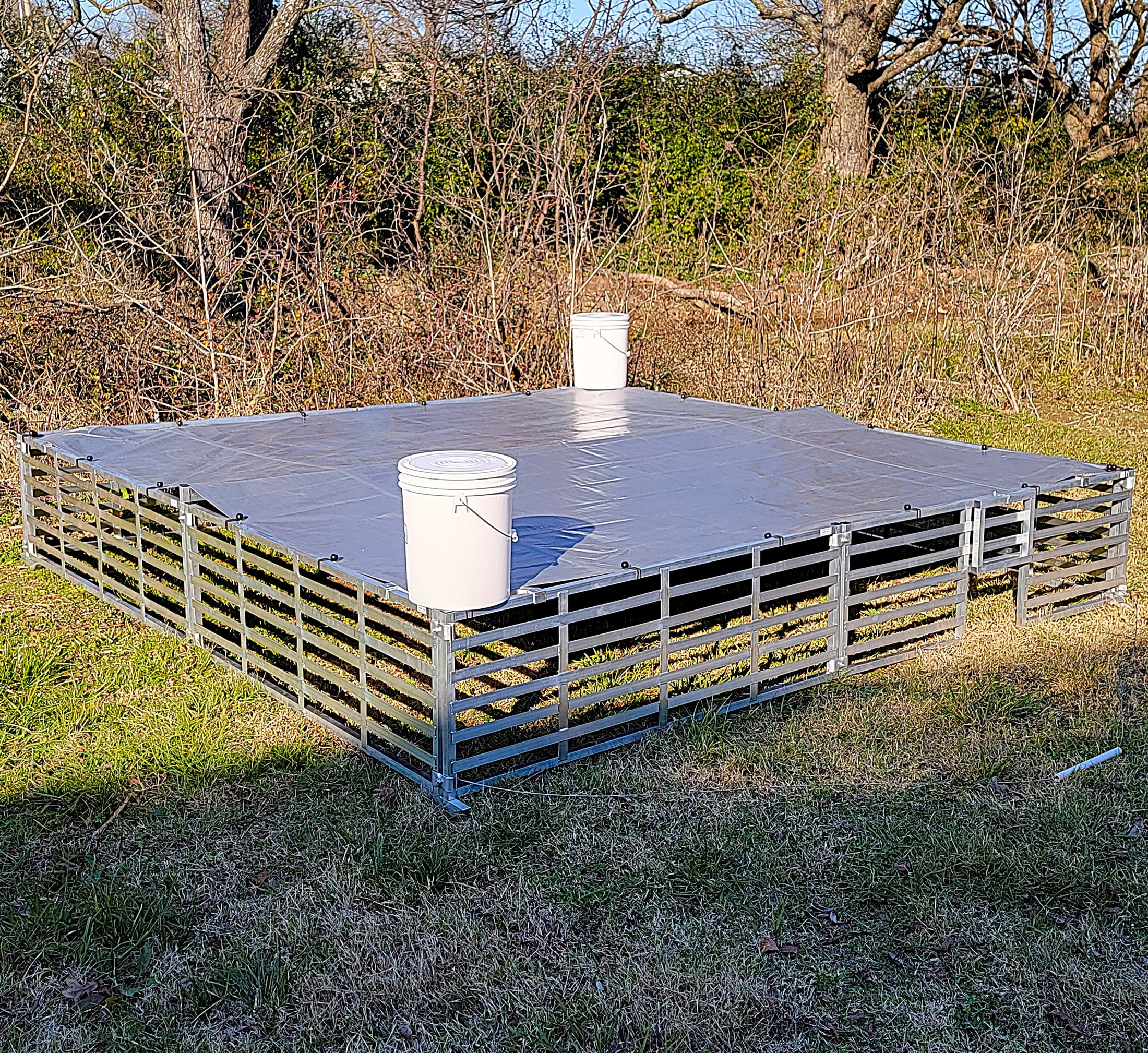 Rite Farm Products Aluminum 10'X10' Mobile Broiler Chicken Tractor Coop Poultry Meat Bird