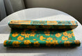 Cargar la imagen en la vista de la galería, Beeswax Wrap Bulk Roll - Puakenikeni & Bee Print
