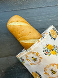 Cargar la imagen en la vista de la galería, Baguette | Beeswaxed Bag

