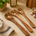 Cargar la imagen en la vista de la galería, Set of 3 Olive Wood Spoons
