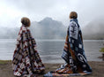 Cargar la imagen en la vista de la galería, Tierra y Fuego Andes Blanket: Full Size 79" x 89"
