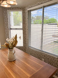 Cargar la imagen en la vista de la galería, Harlow Wallpaper by Gooseberry Moon
