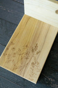 Cargar la imagen en la vista de la galería, Vertical Cutting Board
