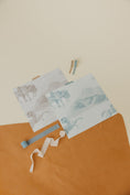 Cargar la imagen en la vista de la galería, Rook Wallpaper by Aynsley Ovard x Bloomery Decor
