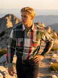 Cargar la imagen en la vista de la galería, Flying R Ranchwear - Engineered Plaid Block - Long Sleeve - Snaps - Oversized Fit
