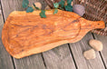 Cargar la imagen en la vista de la galería, Olive Wood Carving Board With Juice Rim & Handle
