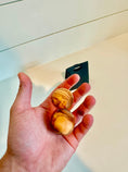 Cargar la imagen en la vista de la galería, Relaxation Olive Wood Balls
