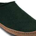 Cargar la imagen en la vista de la galería, Kyrgies Indoor Wool Slides
