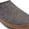Cargar la imagen en la vista de la galería, Kyrgies Indoor Wool Slides
