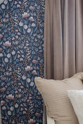 Cargar la imagen en la vista de la galería, Wysteria Wallpaper by Melissa Johnson Design
